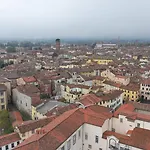 & San Frediano Хостел *